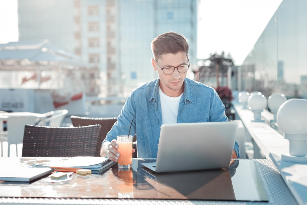 Vì sao bạn mất người vào tay công ty đối thủ?